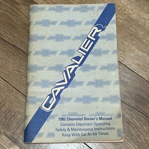 1982 CHEVROLET CAVALIER OWNER'S MANUAL PAPERBACK ORIGINAL GM